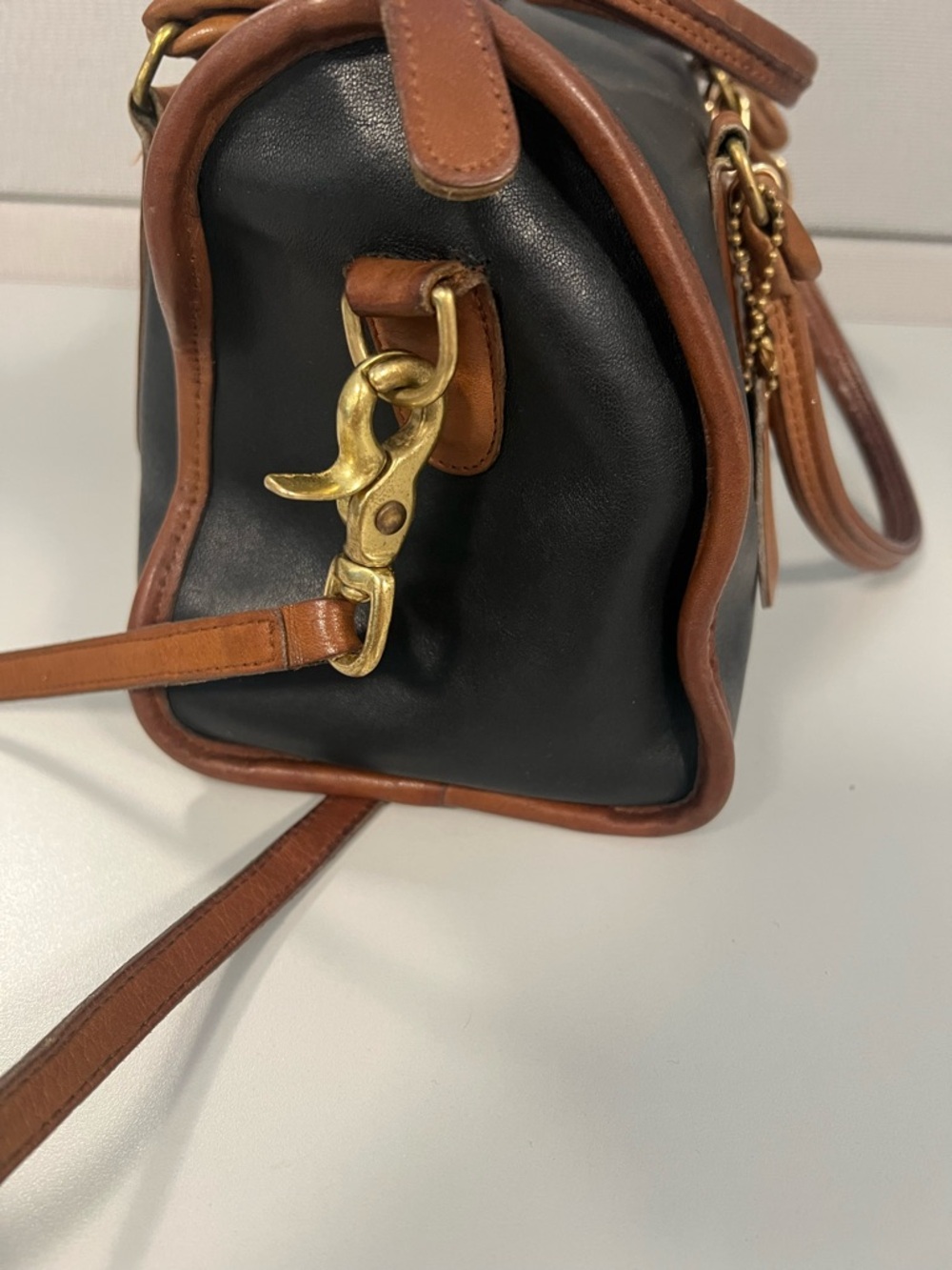 Vintage Coach Madison Spectator Black and Tan Leather Satchel Bag - Picture 3 of 12